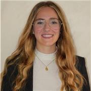 Monitos de ocio y tiempo libre titulada con 7 años de experiencia, impartida clases de gimnasia rítmica desde hace 8 años